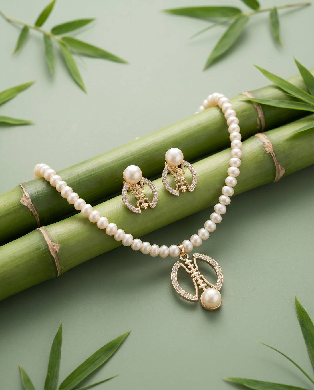 Gold Plated Imperial Monogram Pearl Jewellery Set