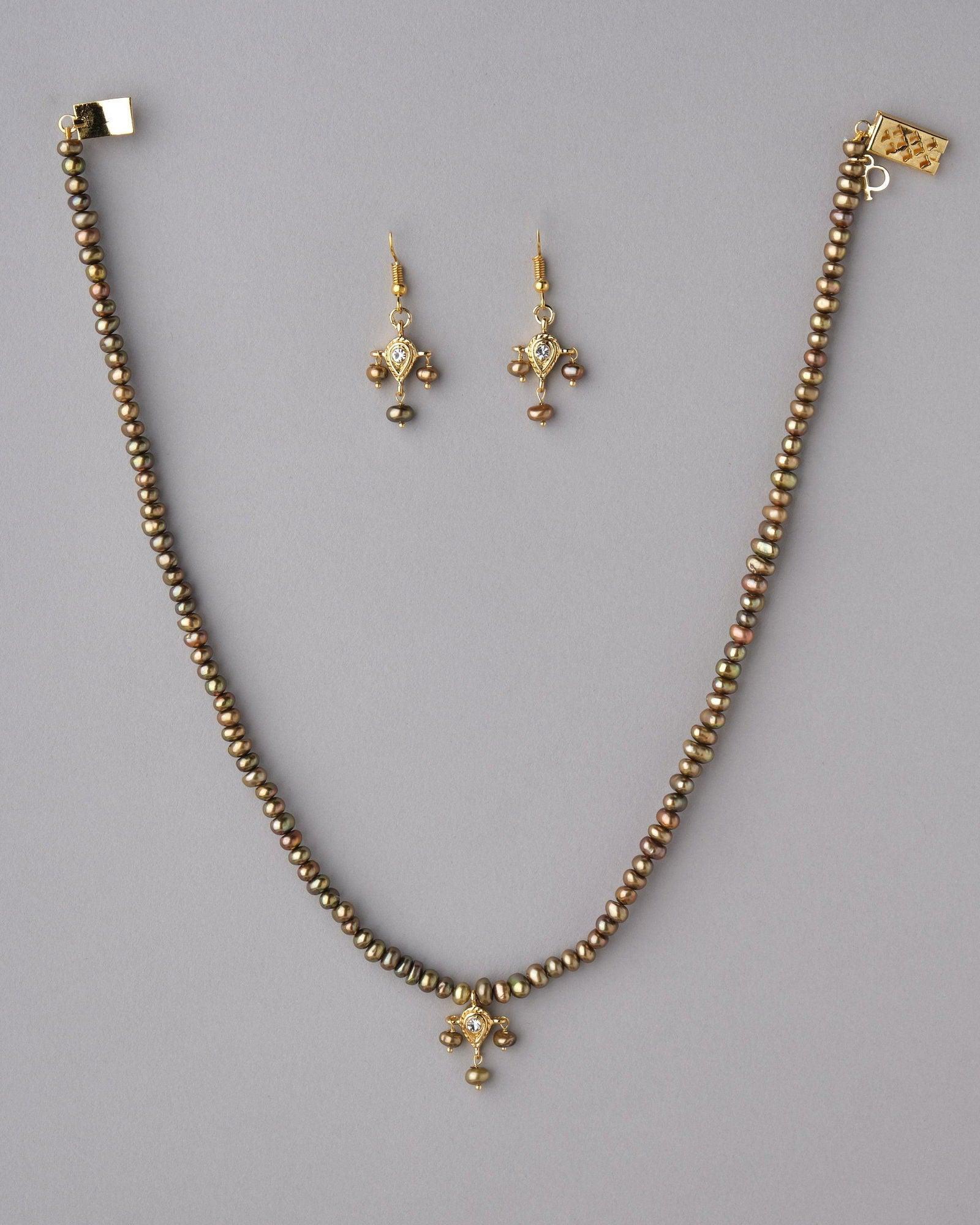 Simple Pearl Necklace Set - Main Image