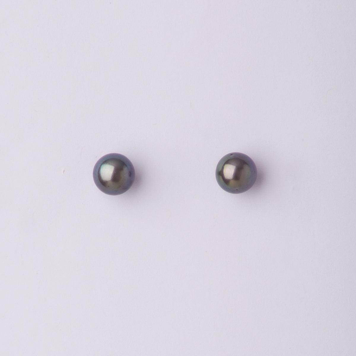 Simple Pearl Stud Earring - Chandrani Pearls