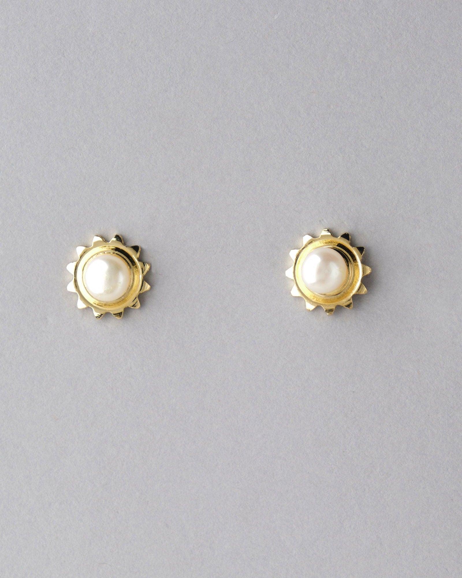 Simple Pearl Stud Earring - Chandrani Pearls