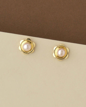 Simple Pearl Stud Earring - Chandrani Pearls