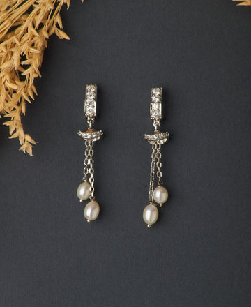 Simple & Smart Pearl Hanging Earring - Chandrani Pearls