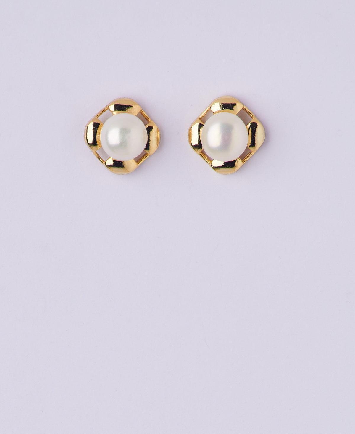 Simple Stud Pearl Earring - Chandrani Pearls