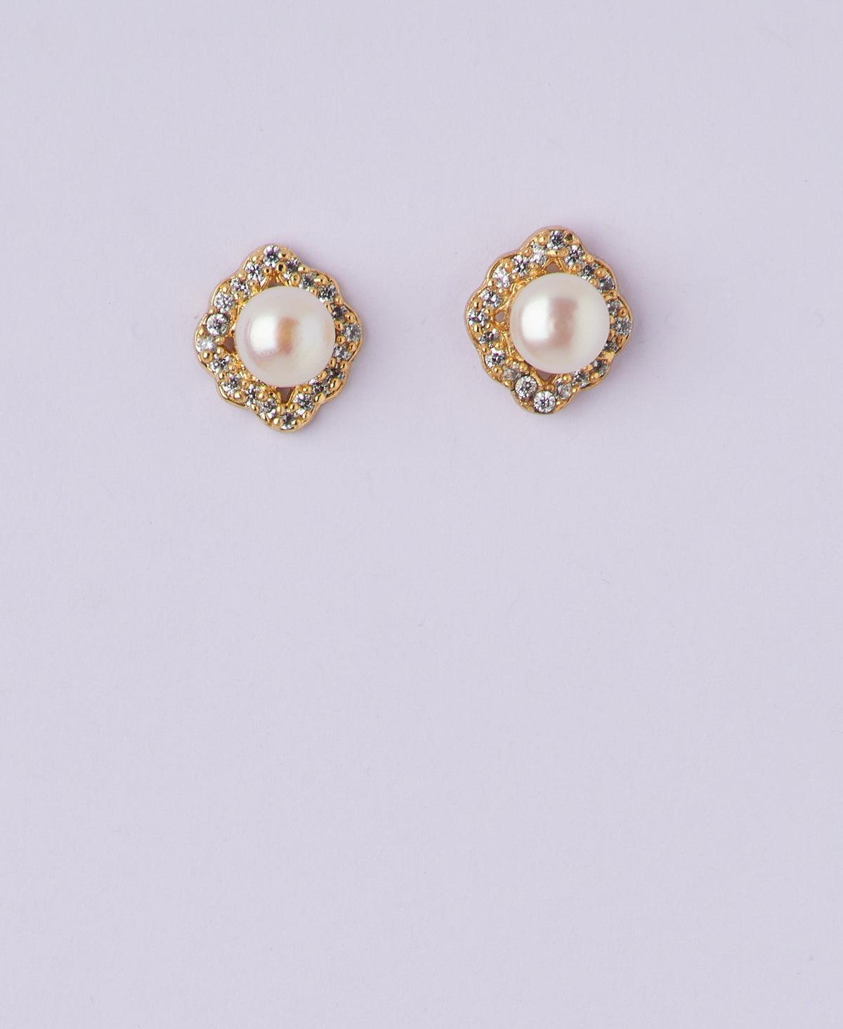 Simple Stud Pearl Earring - Chandrani Pearls