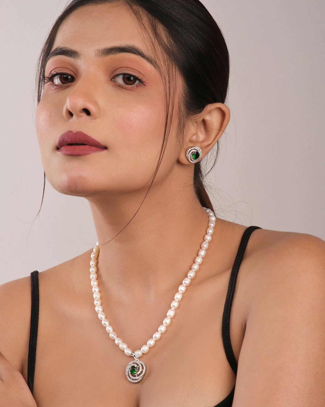 Single Line Necklace Set - Chandrani Pearls