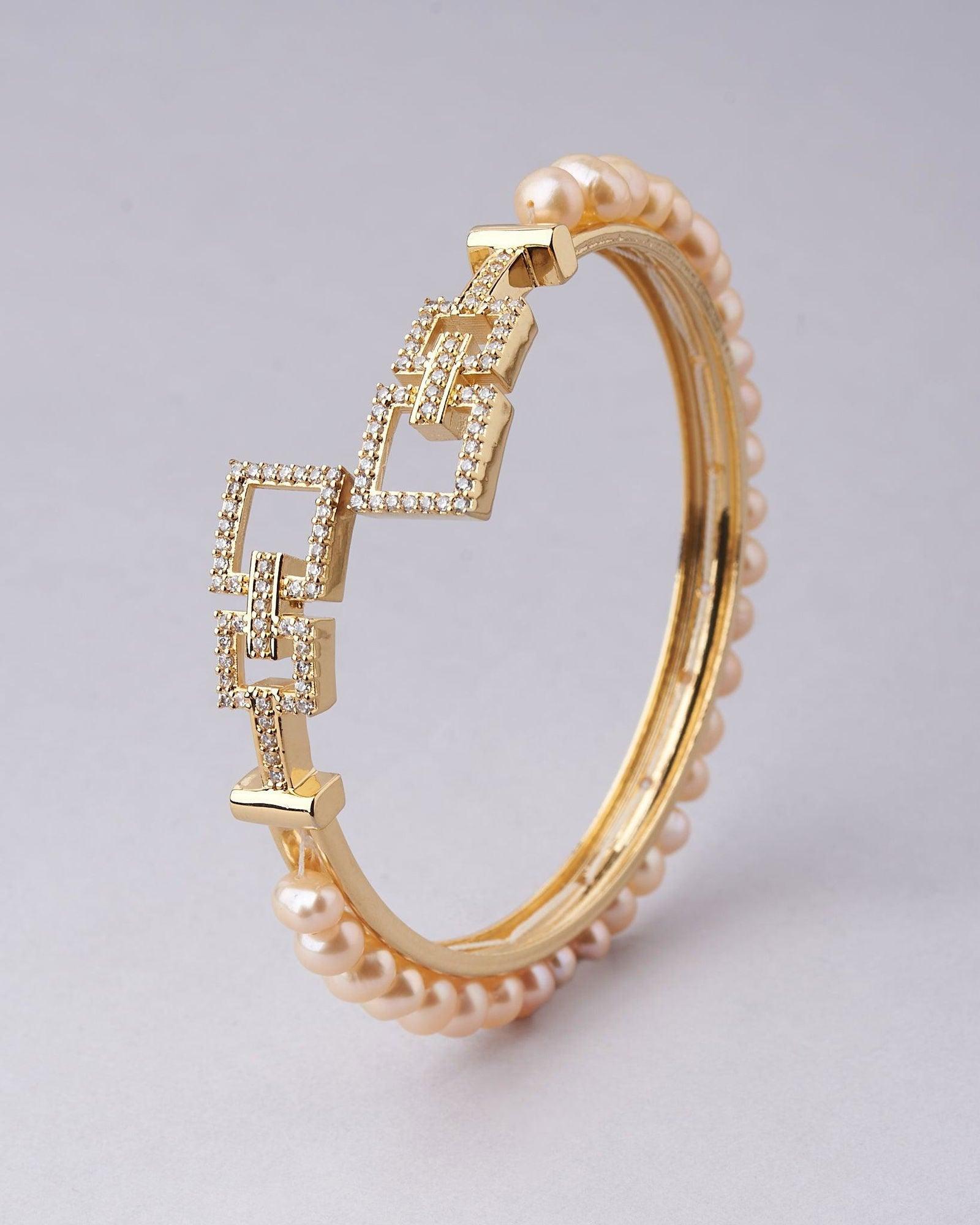 Single Line Warm White Pearl Bangle - Chandrani Pearls