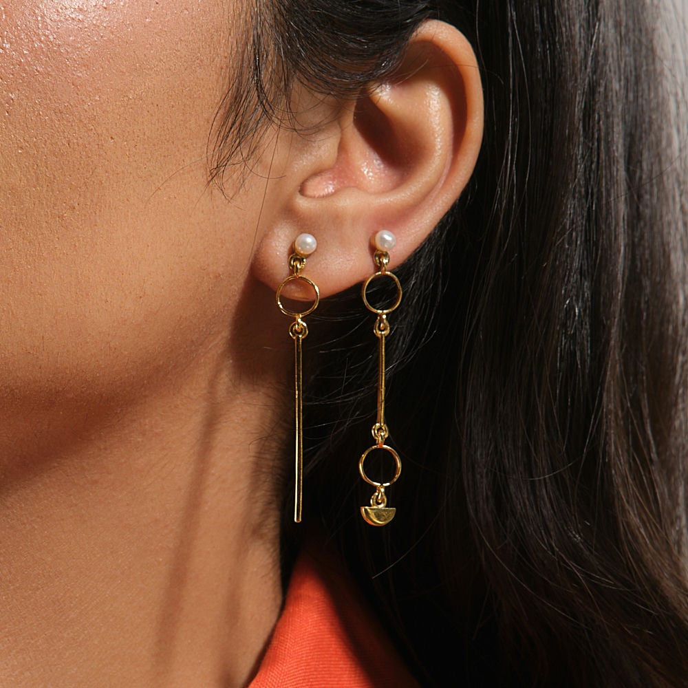 Solo & Swirl Earrings - Chandrani Pearls