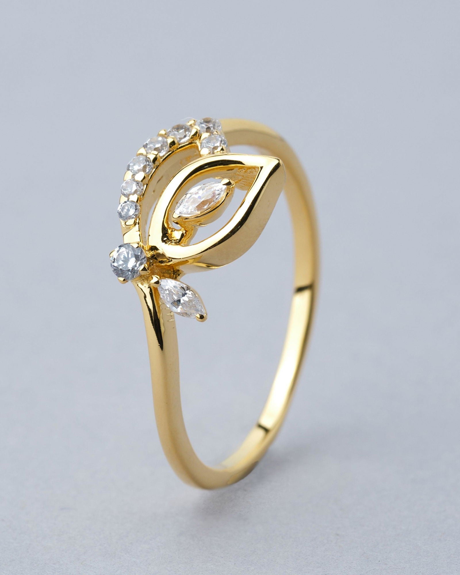 Sparkle Dewdrops 18Kt Gold & Diamond Ring - Chandrani Pearls