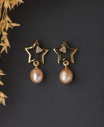 Star Stone Studded Earring - Chandrani Pearls