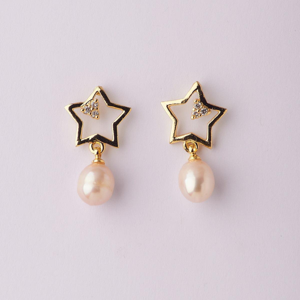 Star Stone Studded Earring - Chandrani Pearls