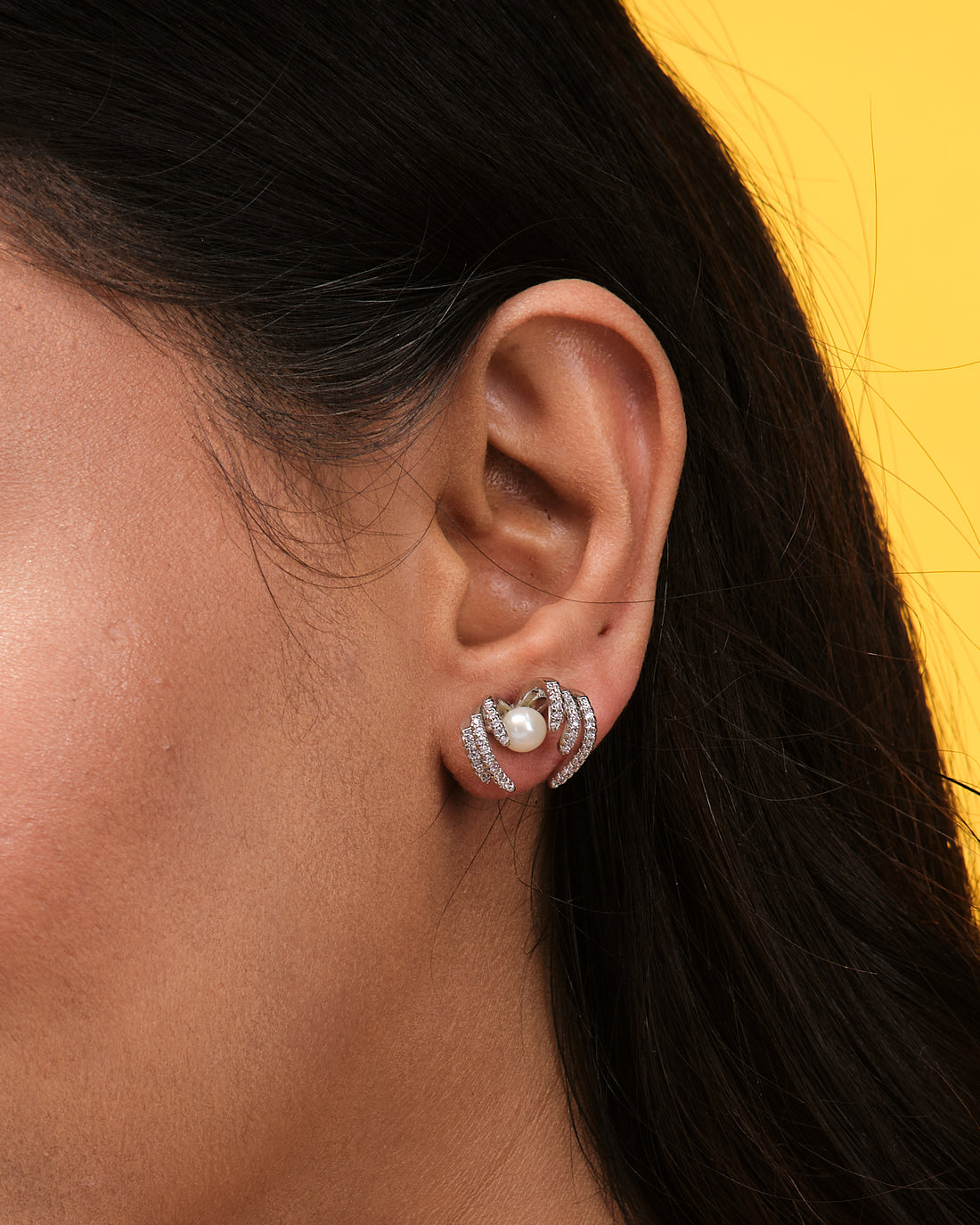 Heartfelt Love Spark Pearl Earrings