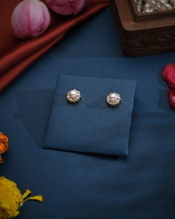 Pretty Stud Earrings