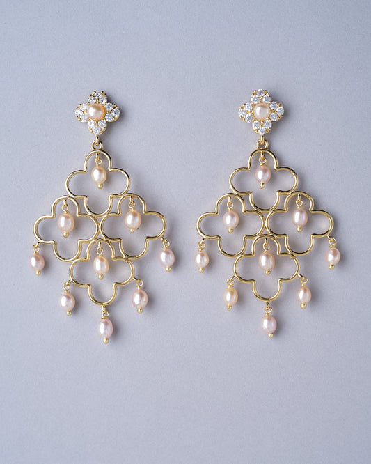 Gulabi  Dhara Pearl Earrings