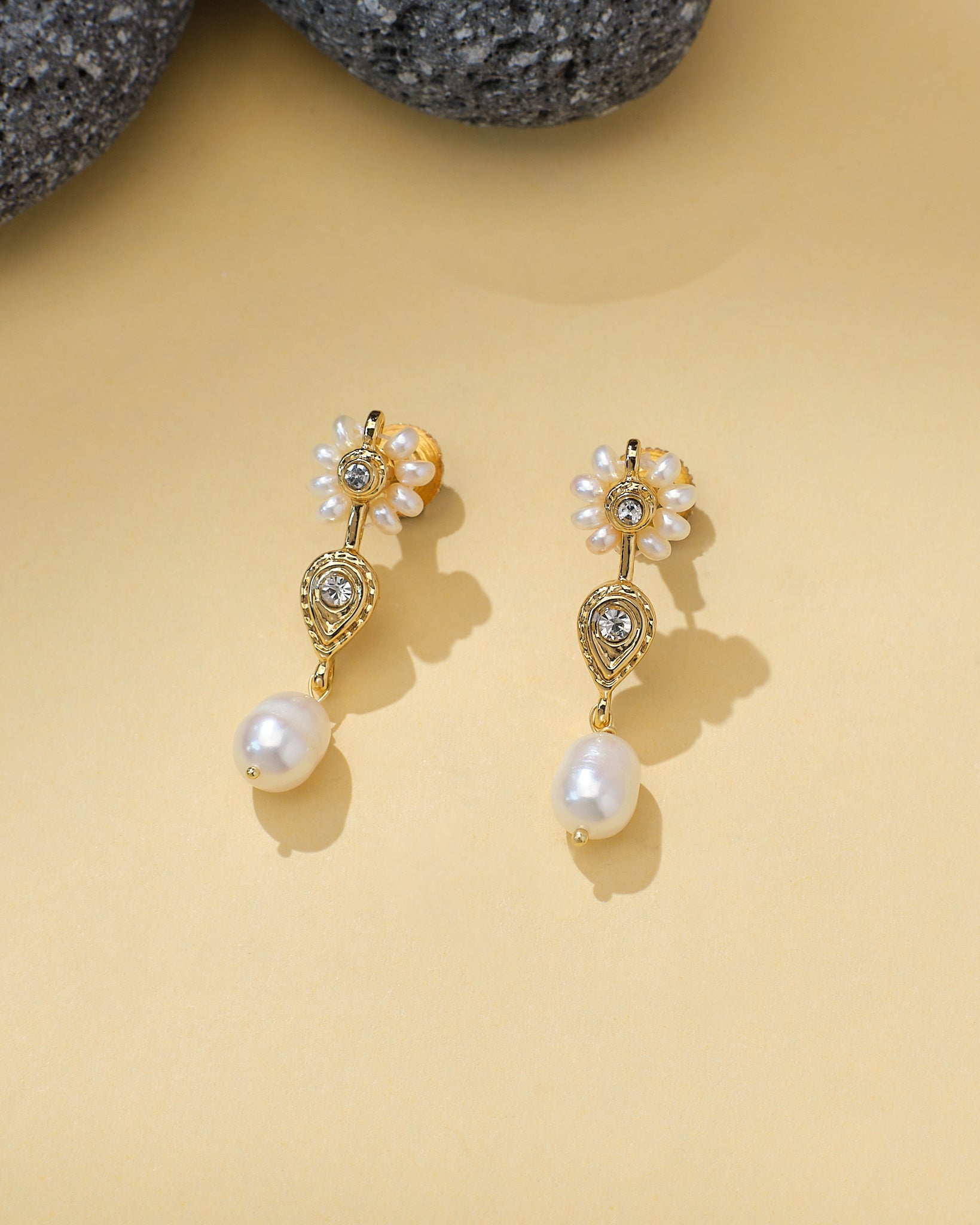 Classic Pearl & Cubic Zirconia Studs