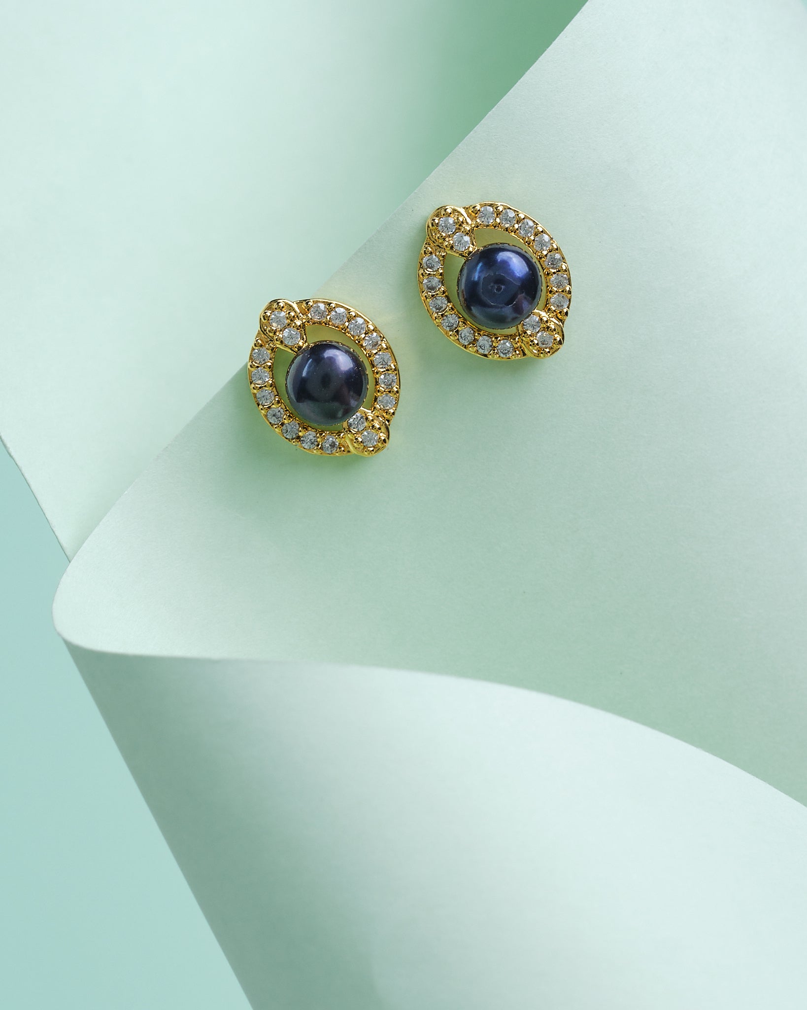 Delicate, stylish sparkle