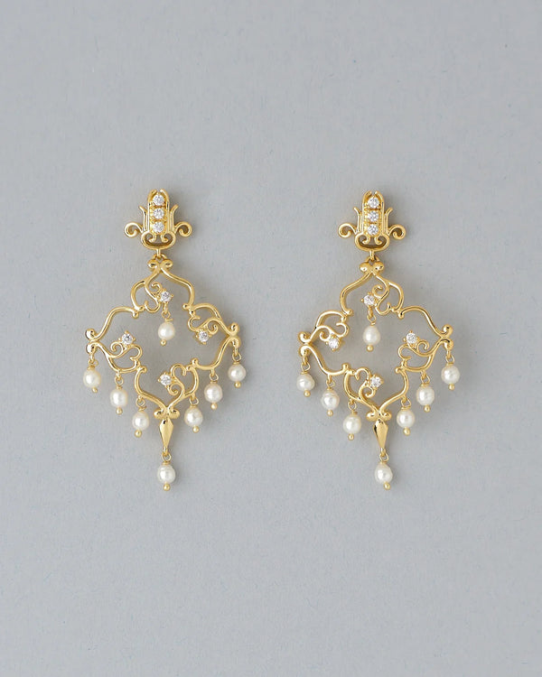 Versatile Festive Glamour Pearl Earrings