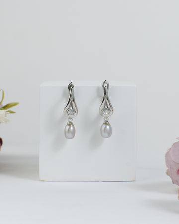 Marine Moonstone Pearl Earrings