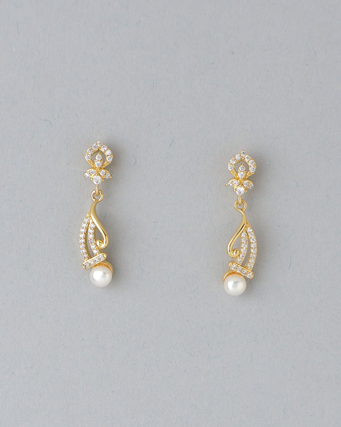 Simplicity Meets Festive Magic