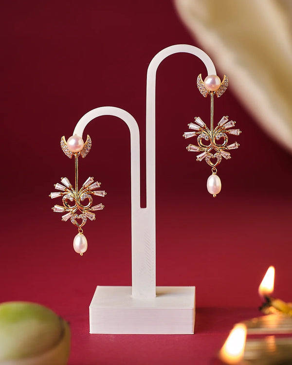 Sophisticated Gold Earrings with Diamond Detailing and Pearl Drop Finish