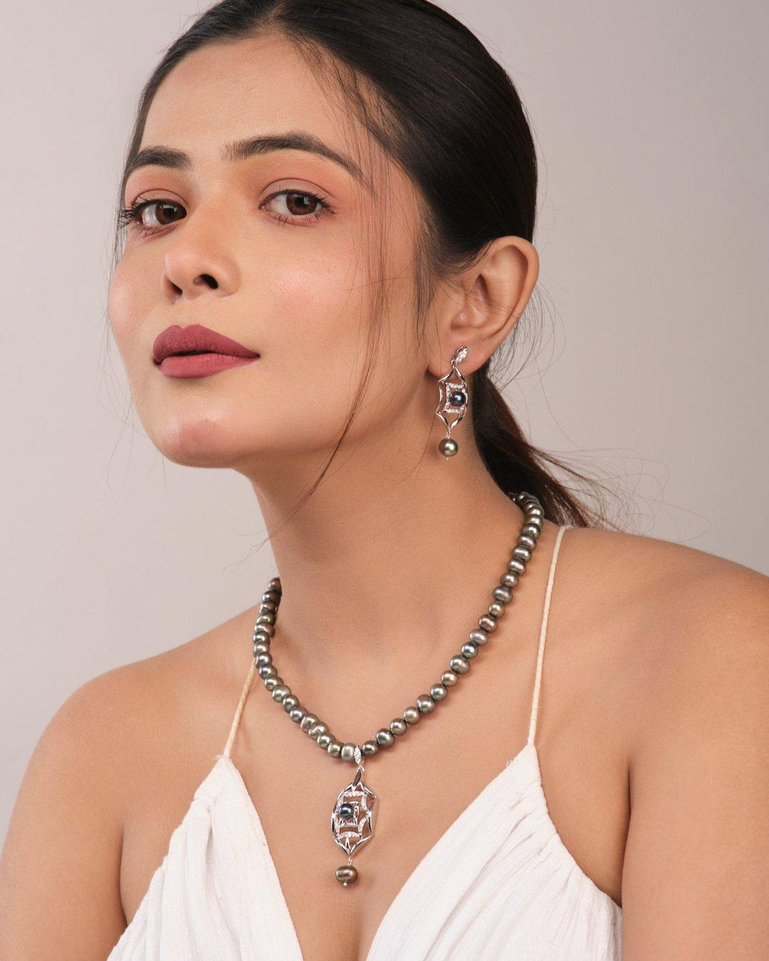 The Flair Black Necklace Set - Chandrani Pearls