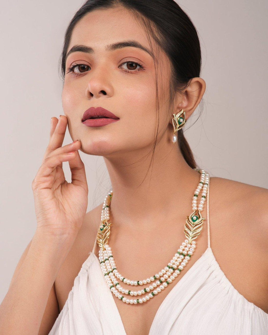 The Gorgeous Krisna Ananta Necklace Set - Chandrani Pearls