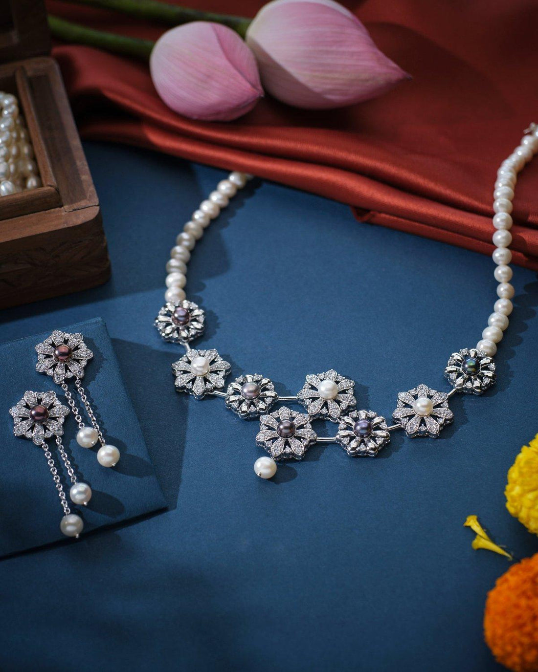 The Heavenly Sunflower Necklace Set - Chandrani Pearls