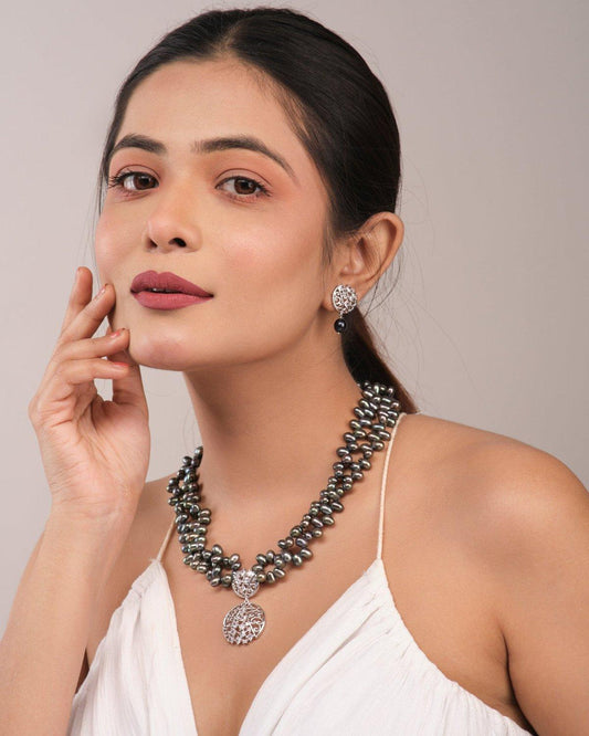 The Kalka Necklace Set - Chandrani Pearls