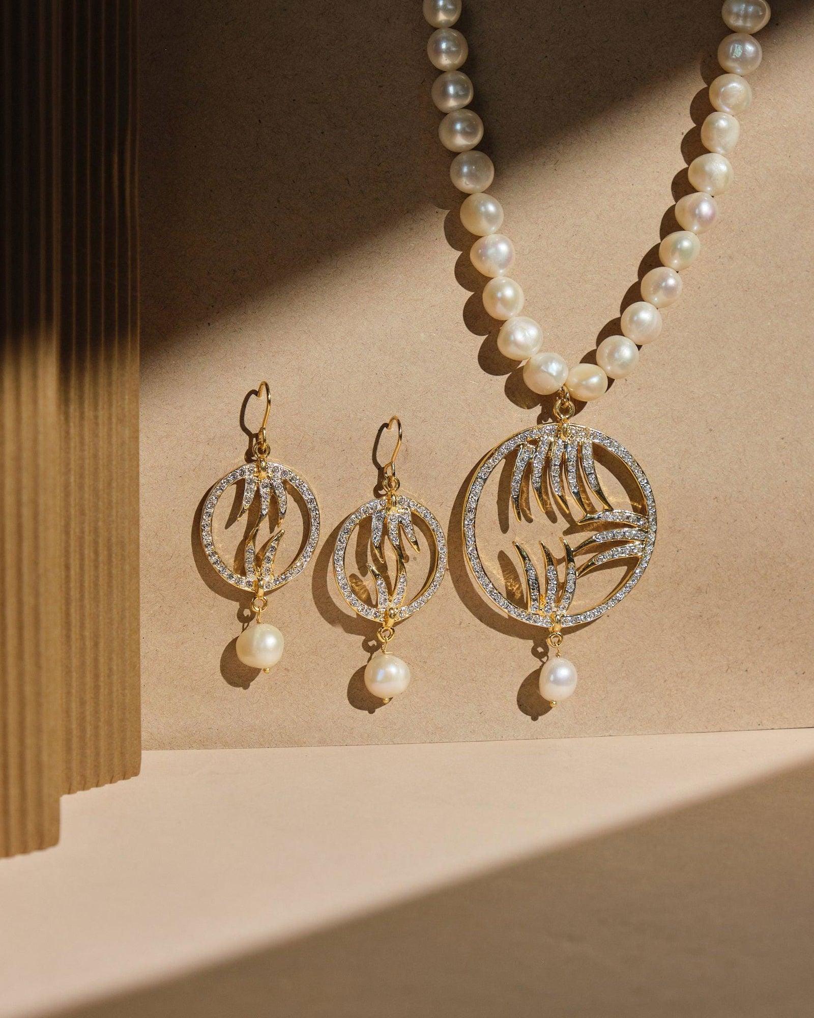 The Maniranjani Delightening Pearl Necklace Set - Chandrani Pearls