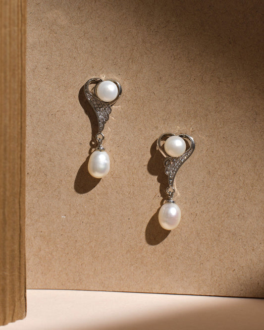 The Overlapping Pearl Earrings - Chandrani Pearls