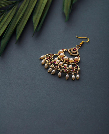 Traditional Pearl Hanging Maang Tikka - Chandrani Pearls