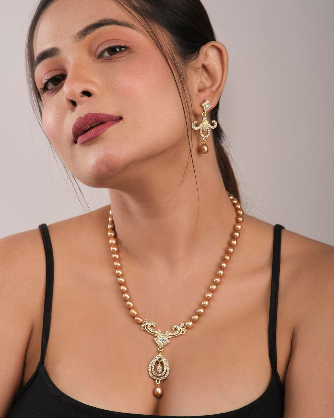 Trendy Brown Single Line Set - Chandrani Pearls