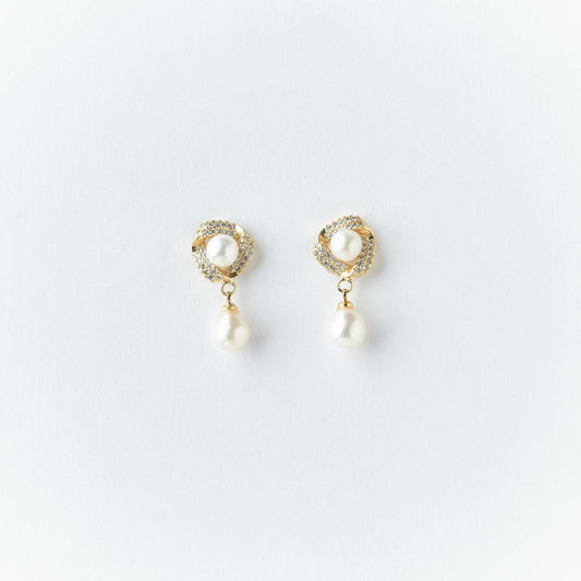 Trendy Pearl Hanging Earring - Chandrani Pearls