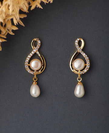 Trendy Pearl Hanging Earring - Chandrani Pearls