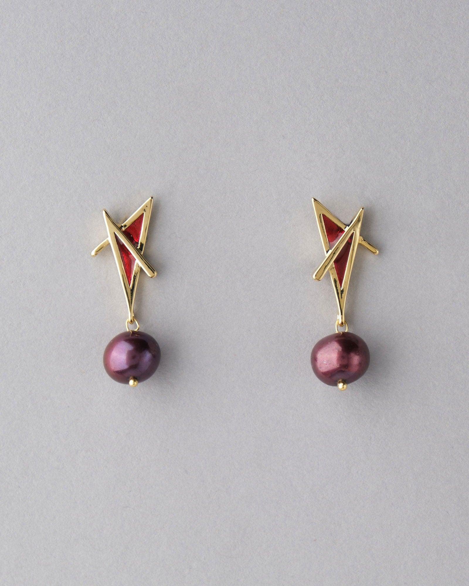 Trendy Pearl Hanging Earring - Chandrani Pearls