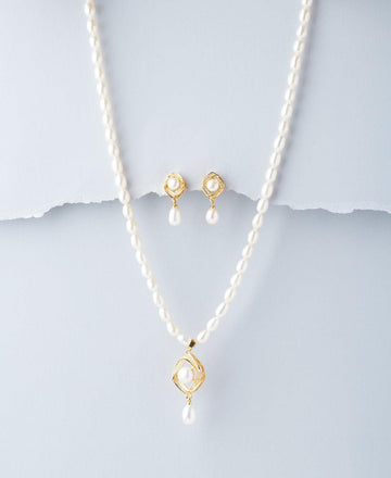 Trendy Pearl Necklace Set - Chandrani Pearls