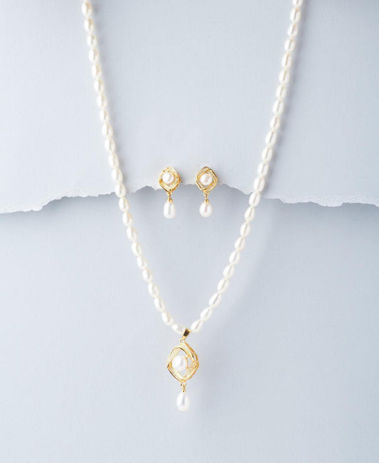 Trendy Pearl Necklace Set - Chandrani Pearls