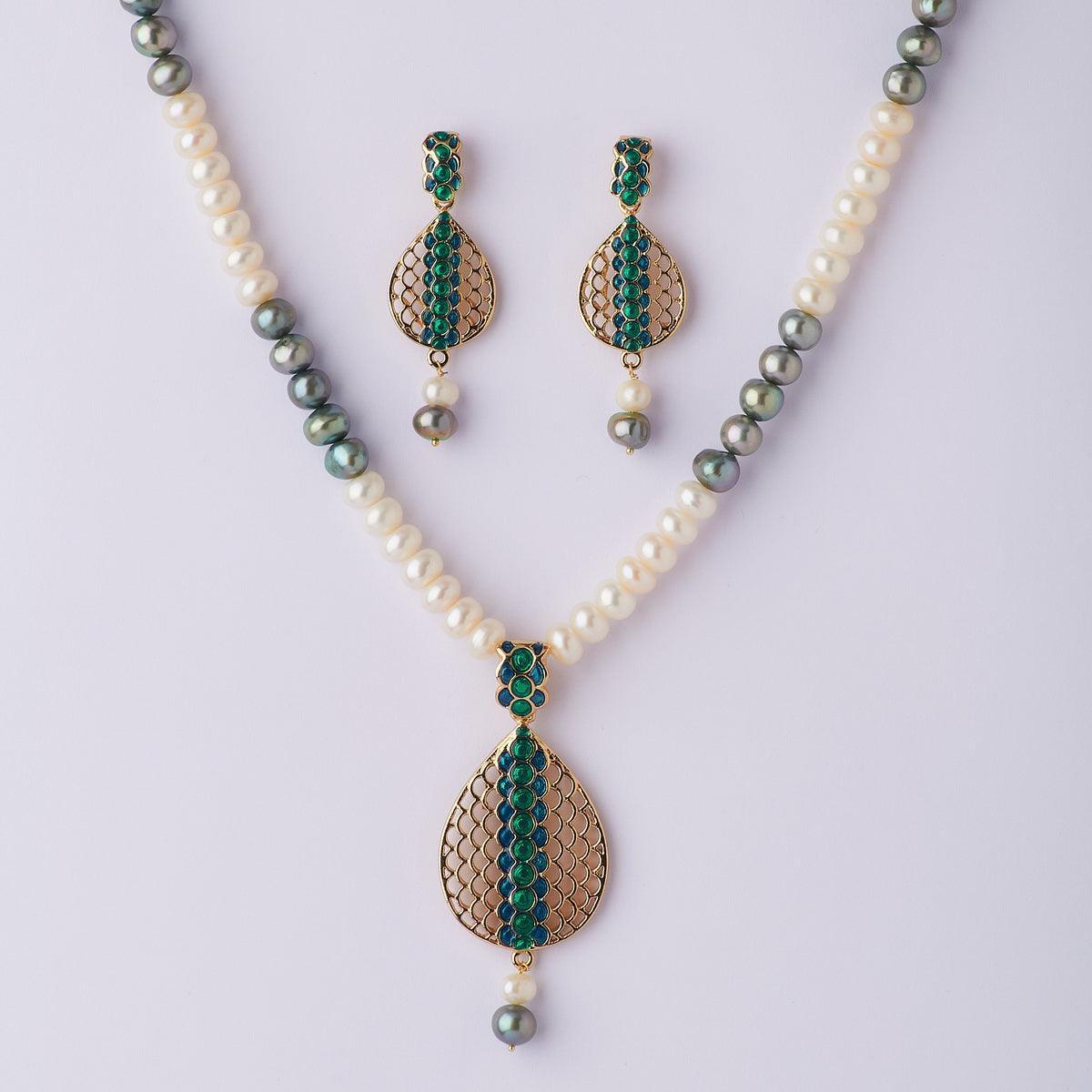 Trendy Pearl Necklace Set - Chandrani Pearls