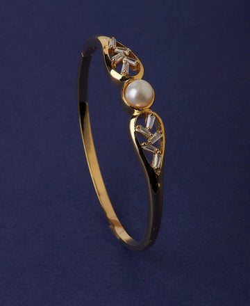 Trendy Stone Studded Bracelet - Chandrani Pearls