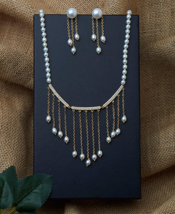 Trendy Stone Studded Pendant Set - Chandrani Pearls