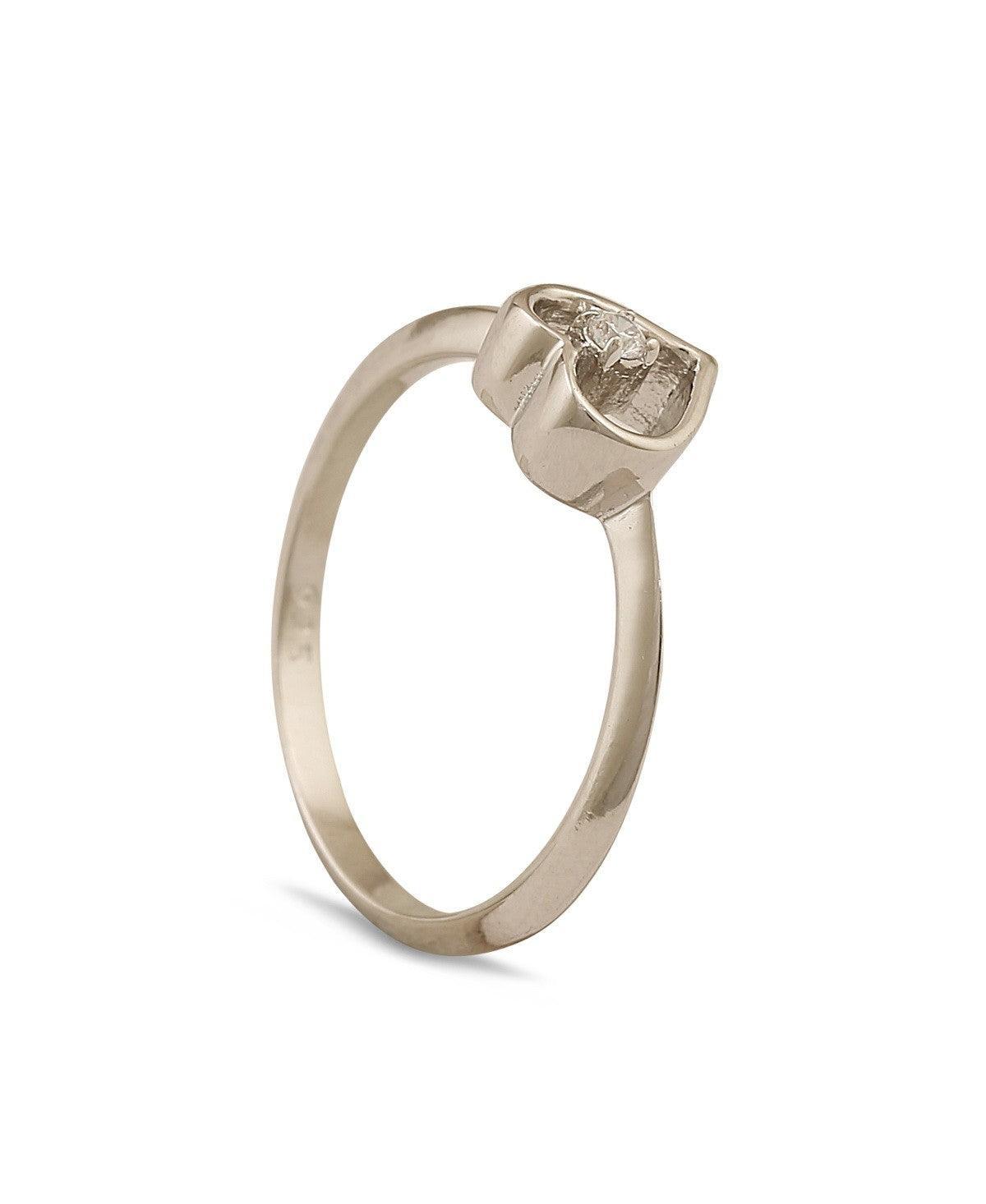 Trendy Stone Studded Silver Ring - Chandrani Pearls