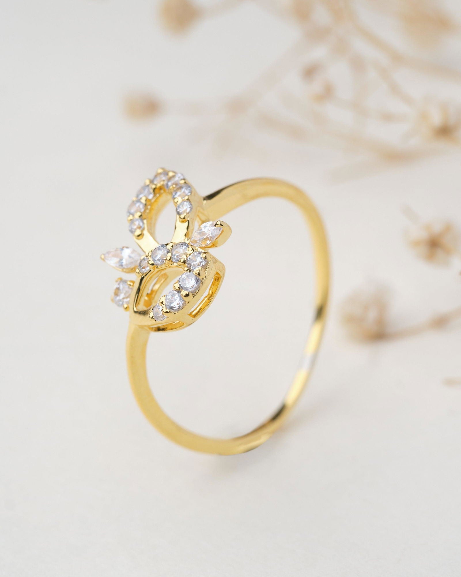 Trickel 18Kt Gold & Diamond Ring - Chandrani Pearls