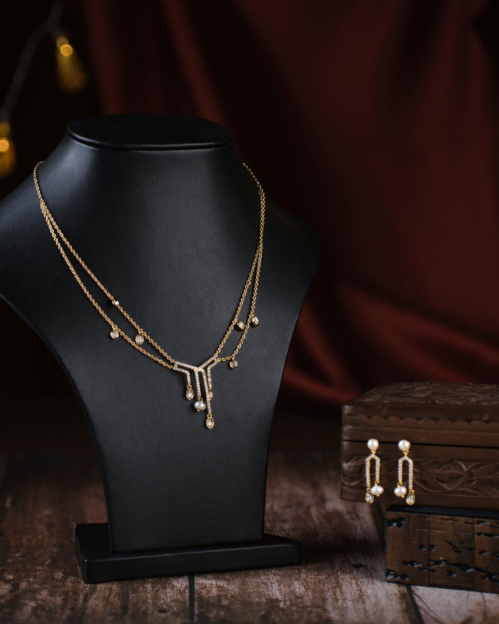 Truly Internal Chain Set - Chandrani Pearls