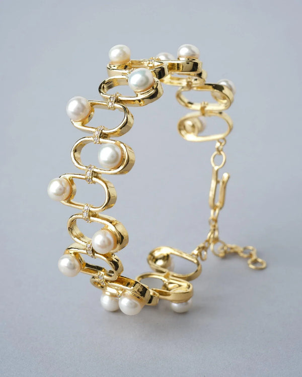 Tvisha Oval Beautiful Bracelet - Chandrani Pearls