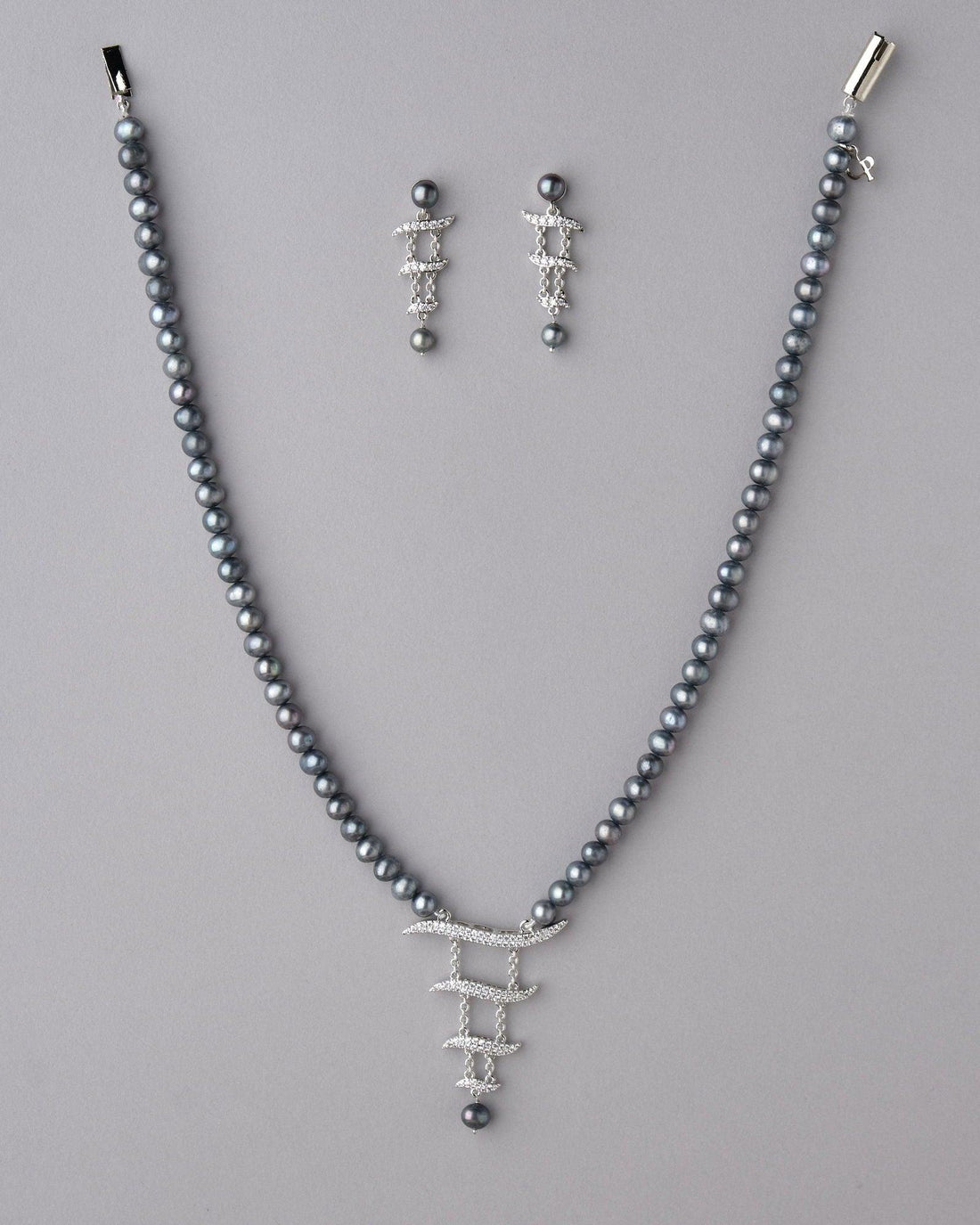 Vintage Black Stone Studded Pearl Necklace Set - Chandrani Pearls