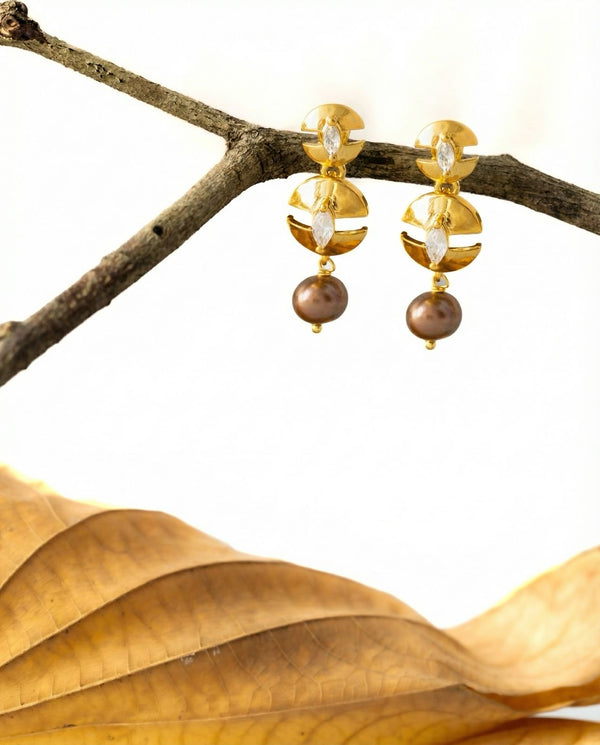 Gold-Plated Earrings with Brown Pearl