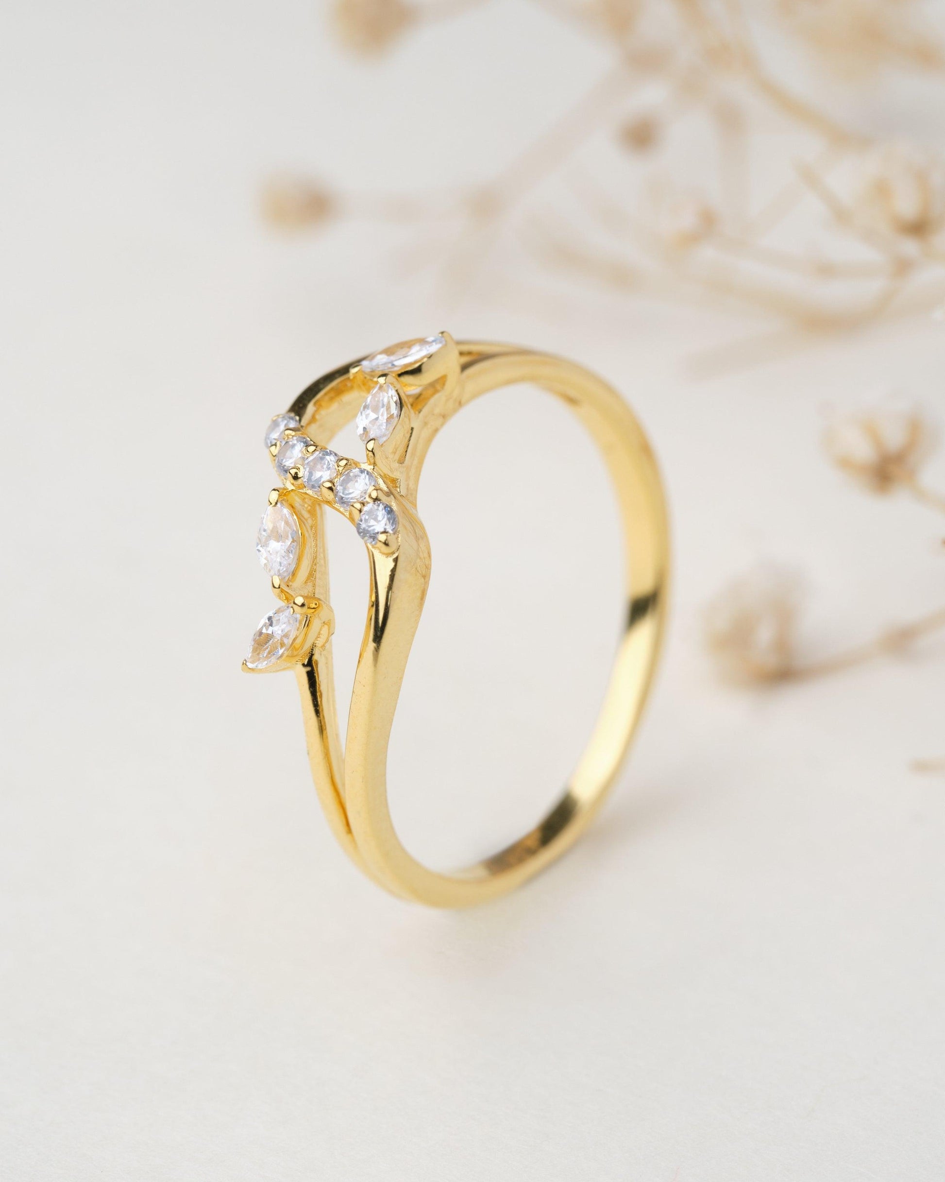 Amore Flutter Gold & Diamond Ring - Chandrani Pearls