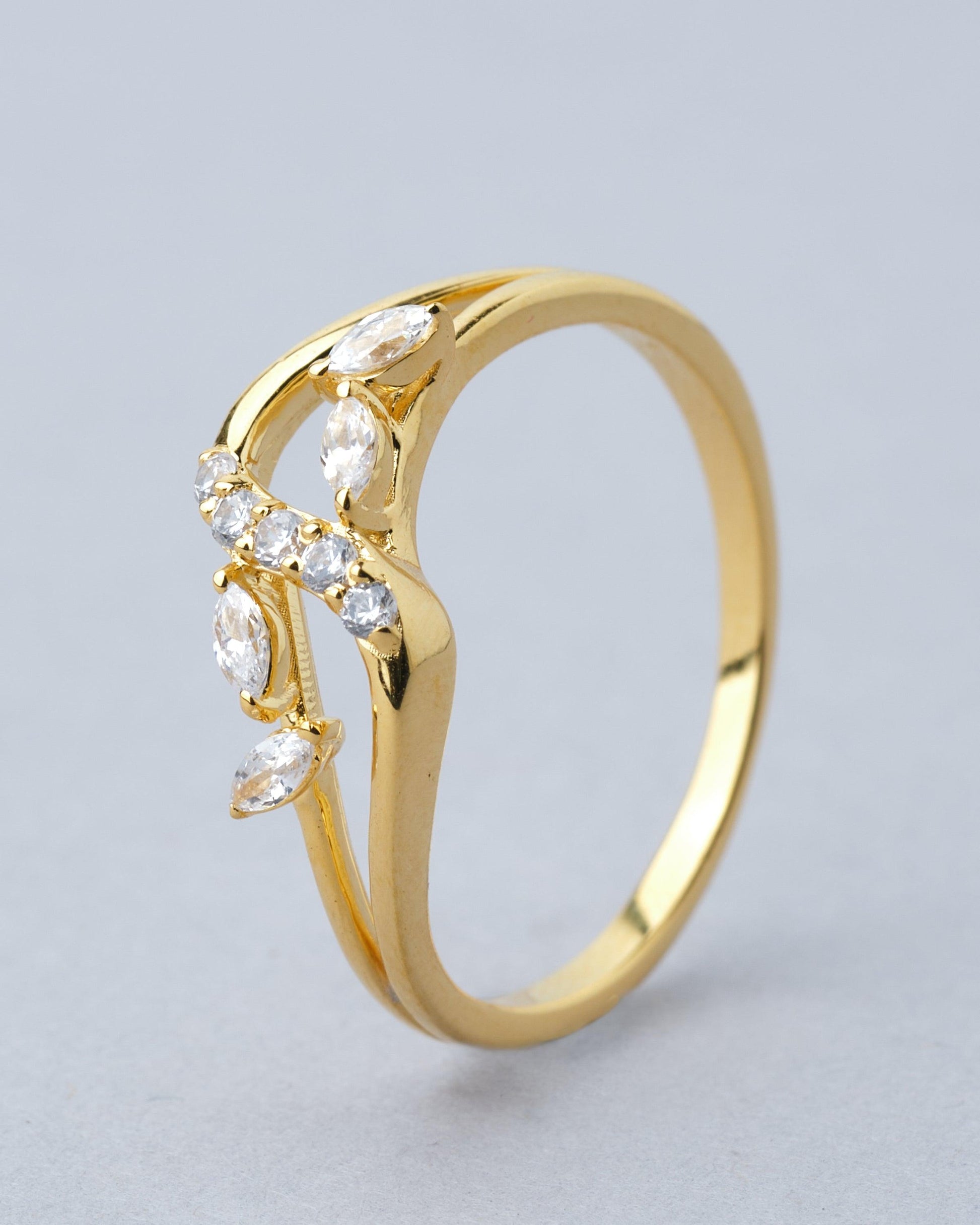 Amore Flutter Gold & Diamond Ring - Chandrani Pearls