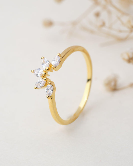 Arena Gold & Diamond Ring - Chandrani Pearls