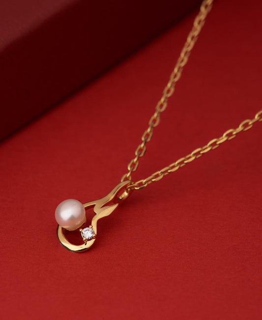 Beautiful Gold Pendant - Chandrani Pearls
