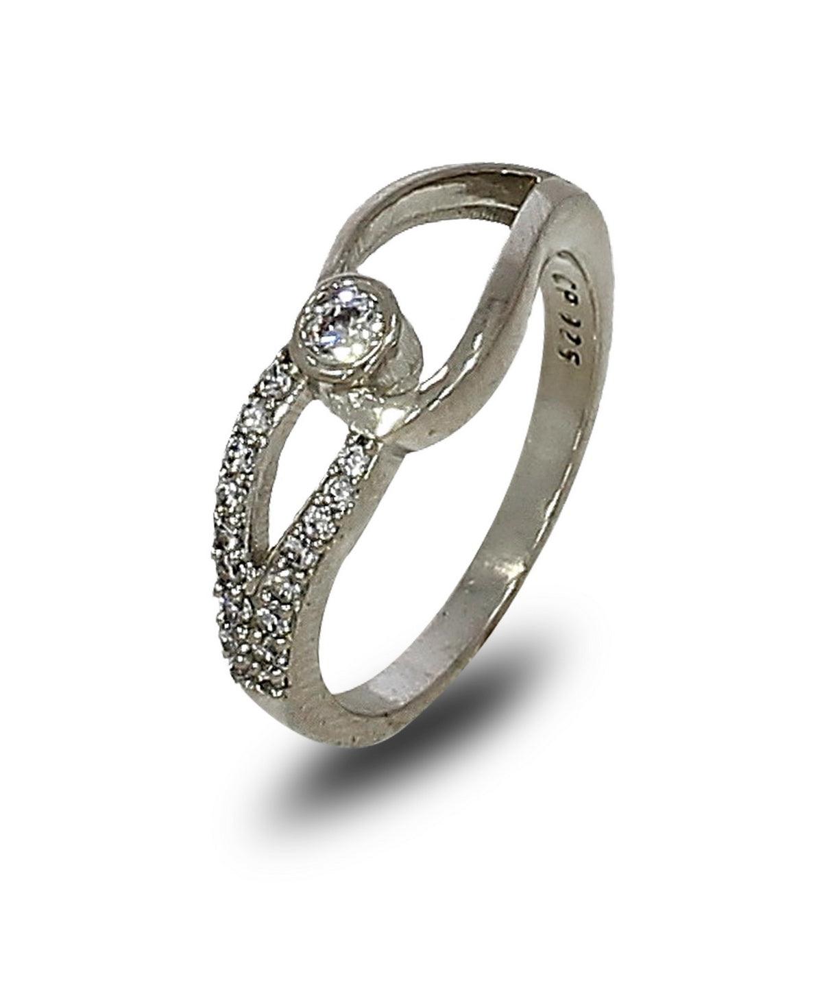 Beautifully Crafted Sterling Silver Ring - Chandrani Pearls